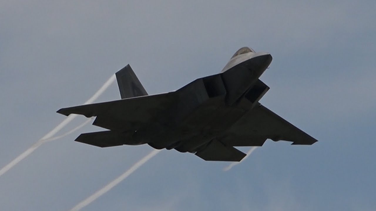 F-22 Raptor Demonstration Practice - Dayton Airshow 2023