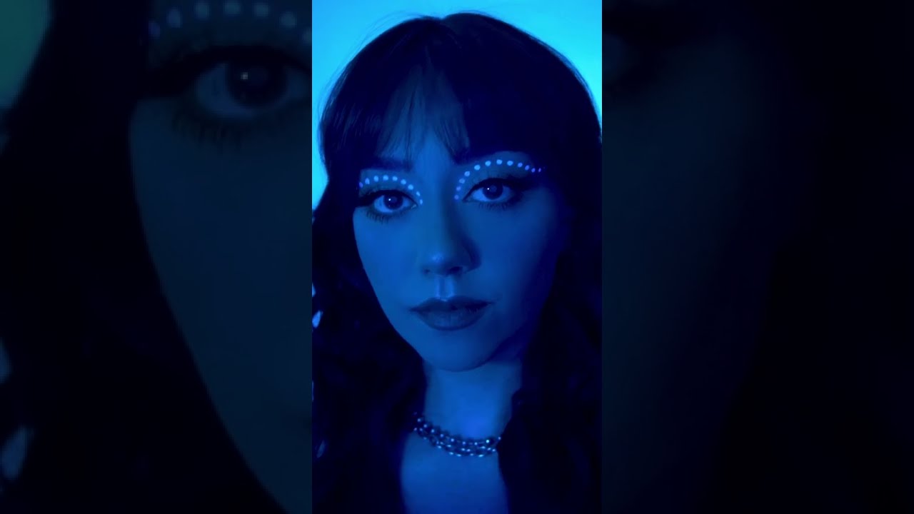 Easy Rave Makeup Idea #festivalmakeup #makeuptutorial #shorts