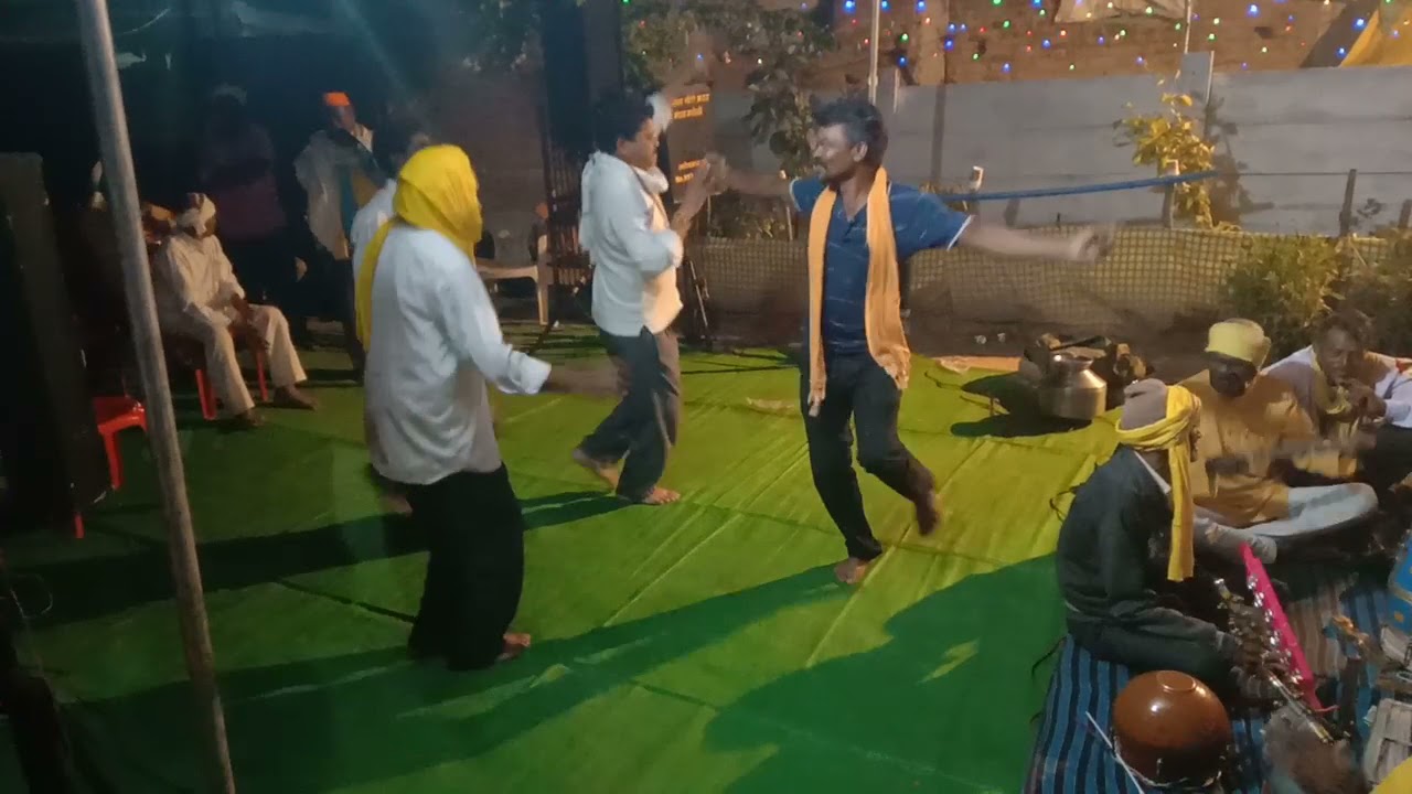 महिला गोंडी भजन माढे़लि मो. 8975033733