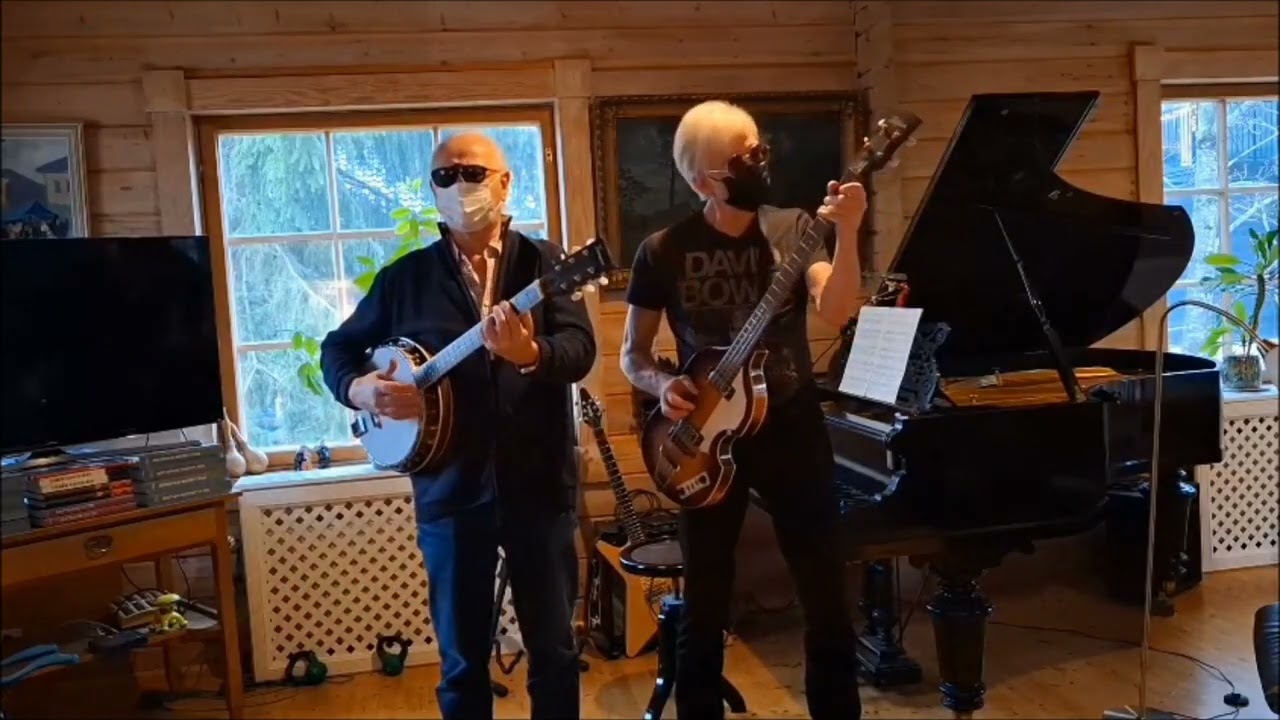 Trumppini järjen mä tunnen (Melanian itkuvirsi) (Naamiohuvittajat / Ilkka Aaltonen)