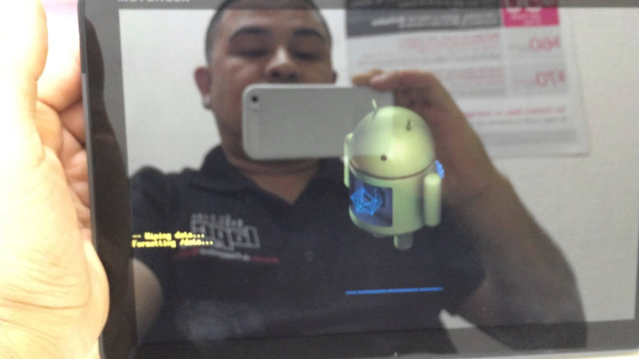 Как сделать сброс настроек к заводским на Motorola MZ605