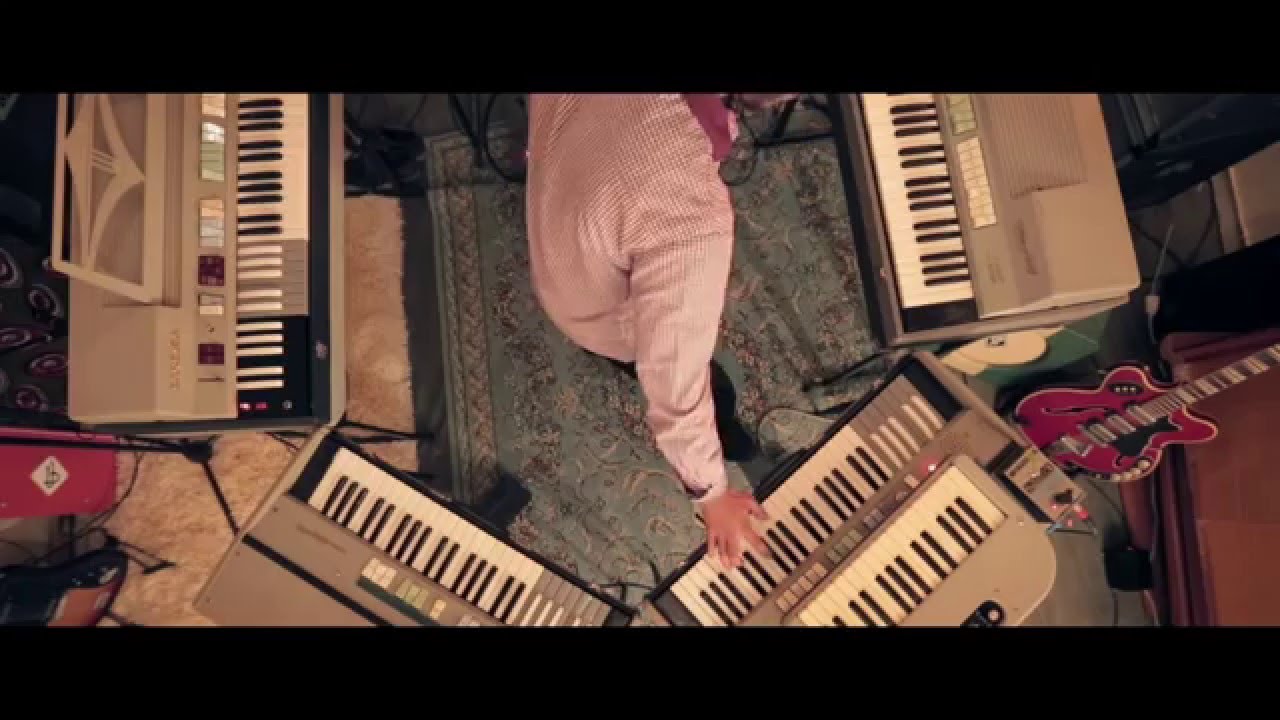 Quentin Bendimerad on 5 farfisa compact organs @ Kastelandro