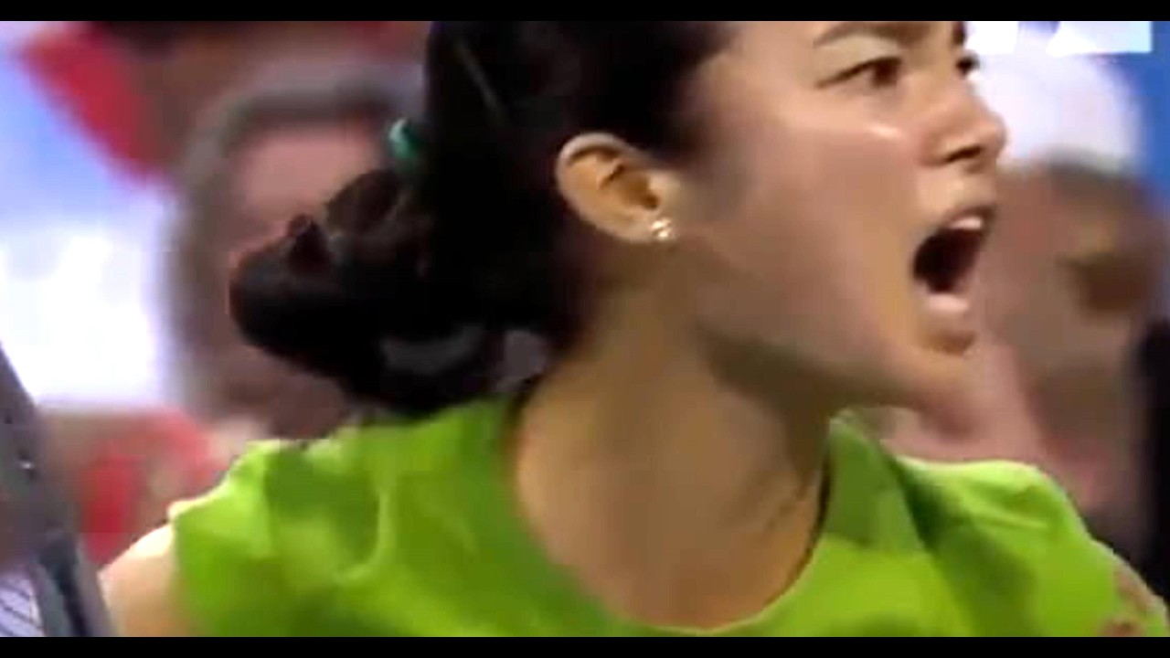 ALEX EALA ASKS UMPIRE TO REVIEW THE POINT...THEN SVITOLINA LOSES HER FOCUS | WASHINGTON, D.C.