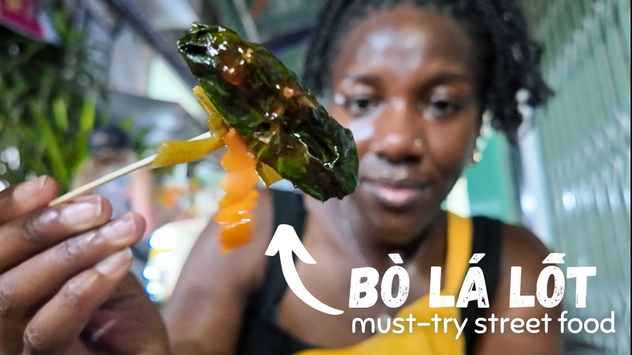 Eating where the locals eat in Ho Chi Minh City 🇻🇳 (MUST-TRY Street Food)