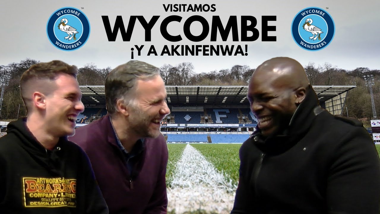 UNA NOCHE EN WYCOMBE: UN CLUB FAMILIAR, UN TÉCNICO ROCKERO Y ADEBAYO AKINFENWA