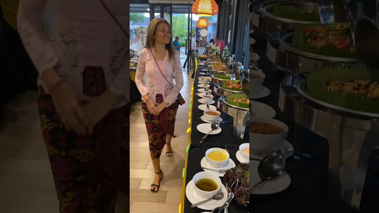 A lots of berbuka puasa buffet ramadan here and Lots of choices too. #malaysia #kualalumpur