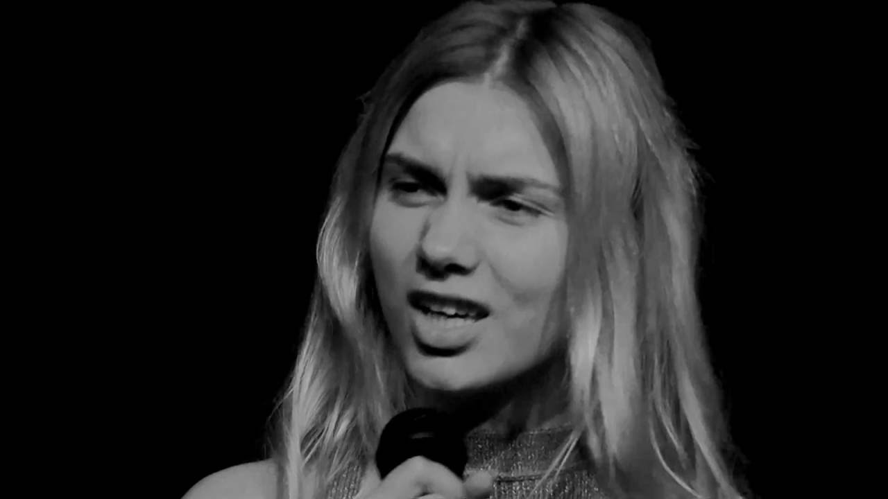 Aleyna Tilki Sil Baştan Akustik