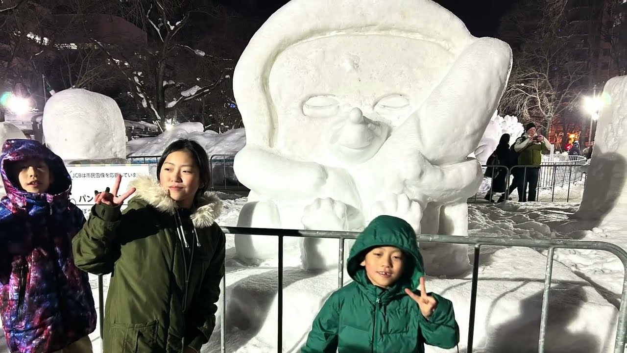 2026雪まつり大通り公園会場 駿河城プロジェクションマッピング 焼き芋ラテ