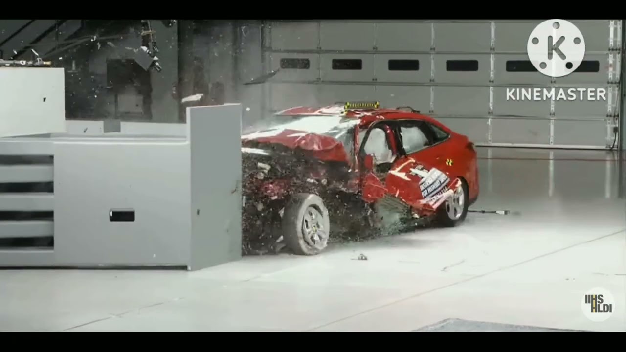 IIHS small crash test(ACCAPTABLE Part1)