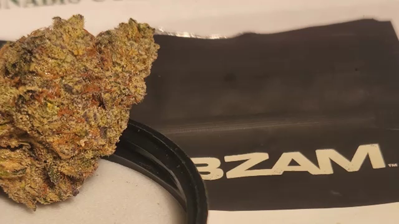 Cobra Lips - BZAM Cannabis - /30 Review