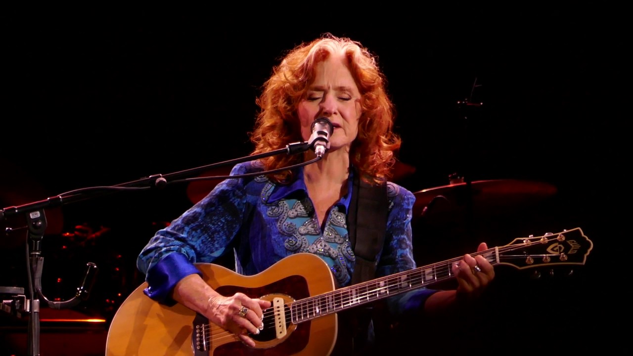 Bonnie Raitt - Love Me Like A Man - Newark 07-06-2017