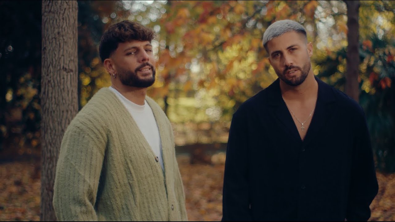 KILIAN VIERA, &Aacute;LVARO GARC&Iacute;A - P&Aacute;JAROS AZULES (VIDEO OFICIAL)