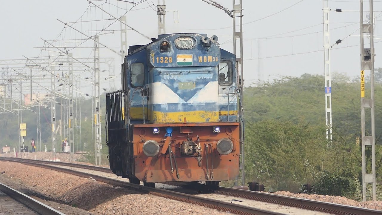 Powerful Alco Diesel & Electric locomotives Action | indian Railway | NWR Dausa And Ringas juction 