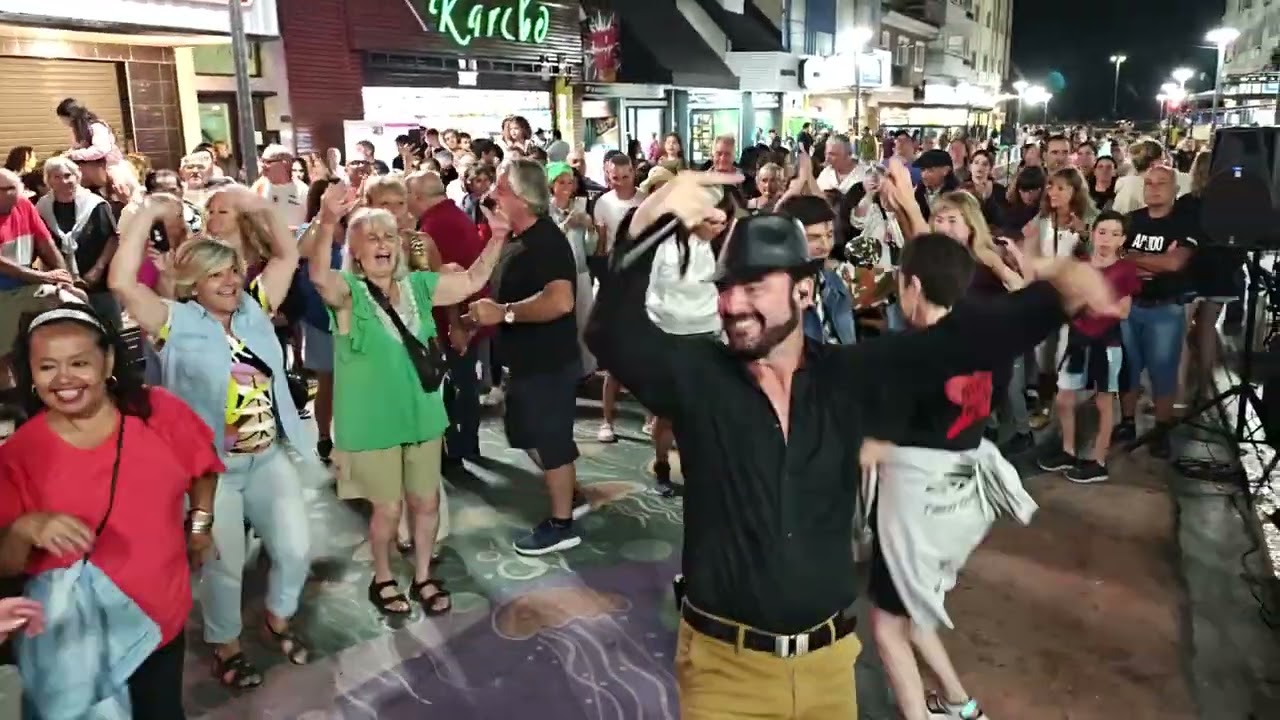 La reina de la bailanta  - Juan Etchegoyen (2025 Peatonal 83)