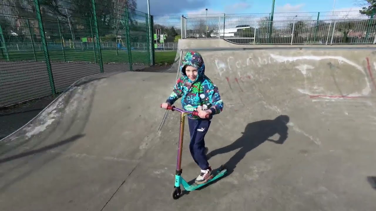 The Bairns and John - Scooter Edit