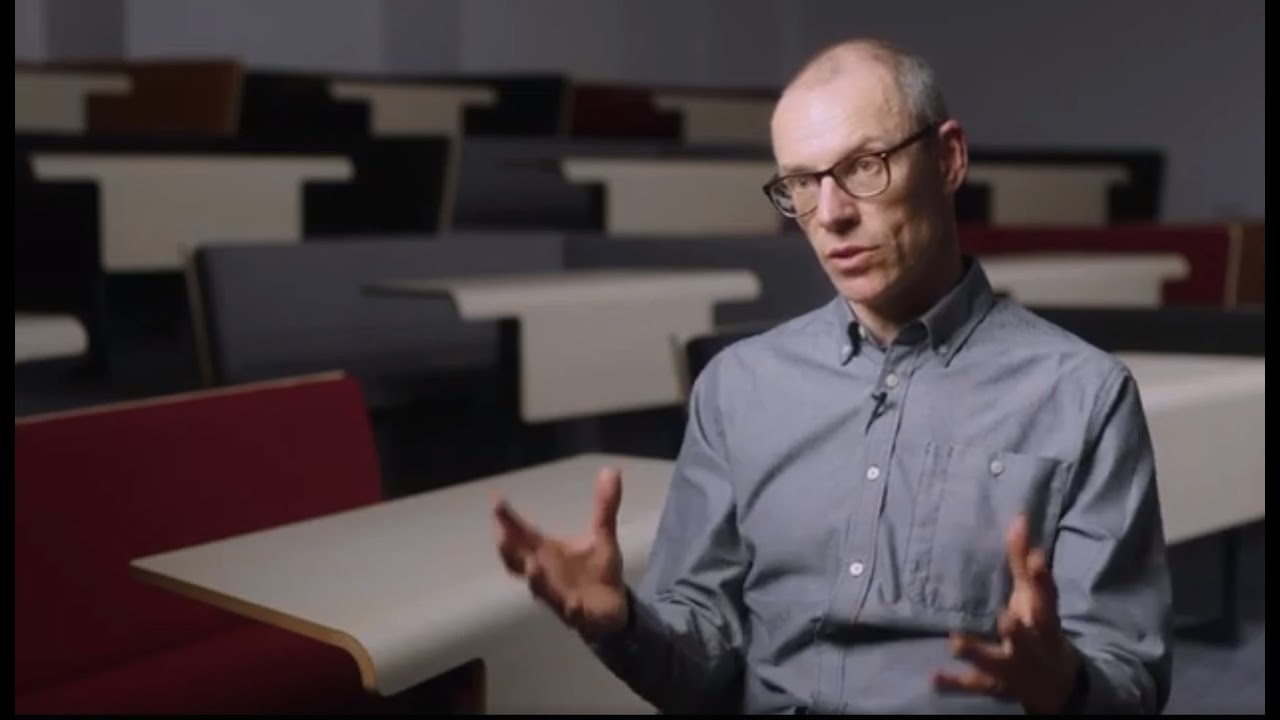 Dr Jon Hughes discusses 'Lola rennt'