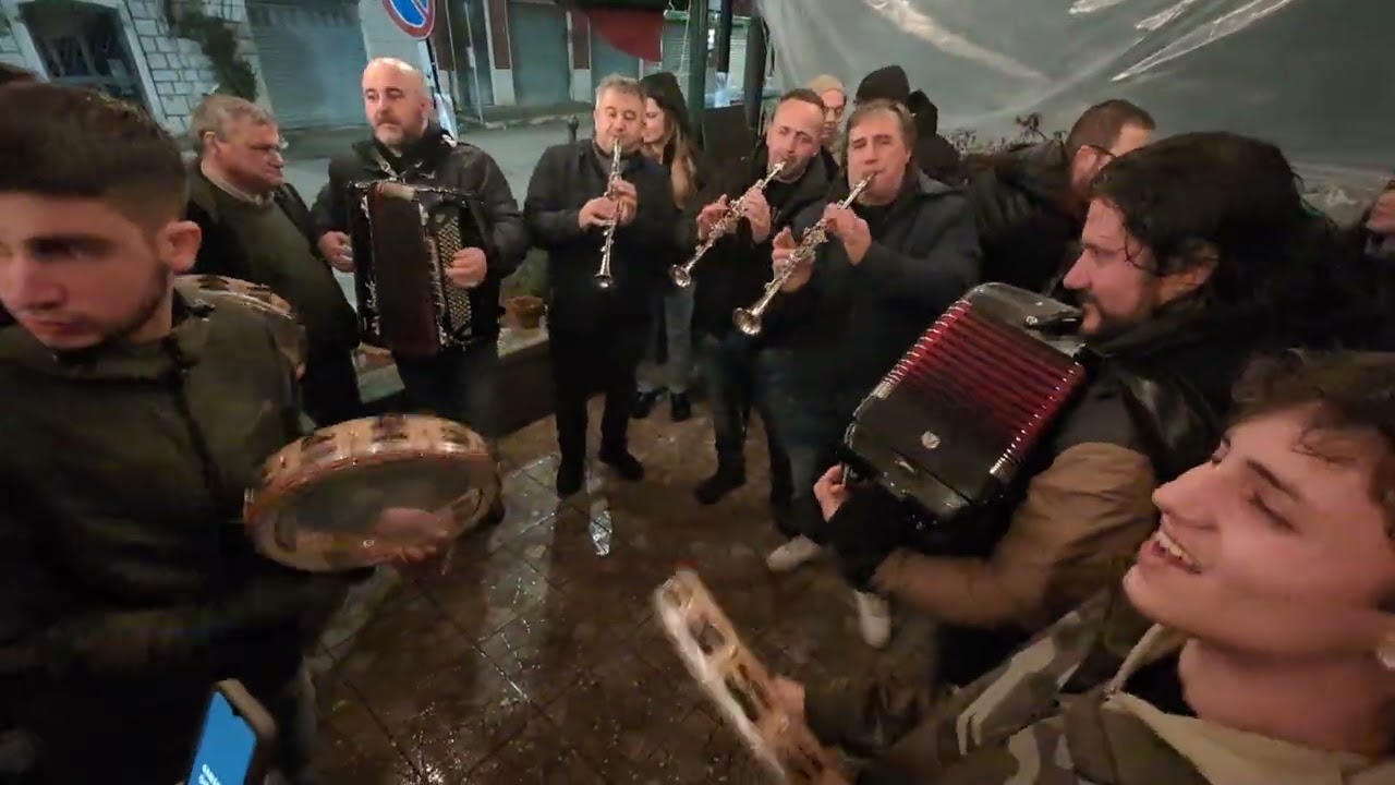 Montemarano e la tarantella montemaranese | il guanto di sfida e la pioggia | Carnevale Febb 26