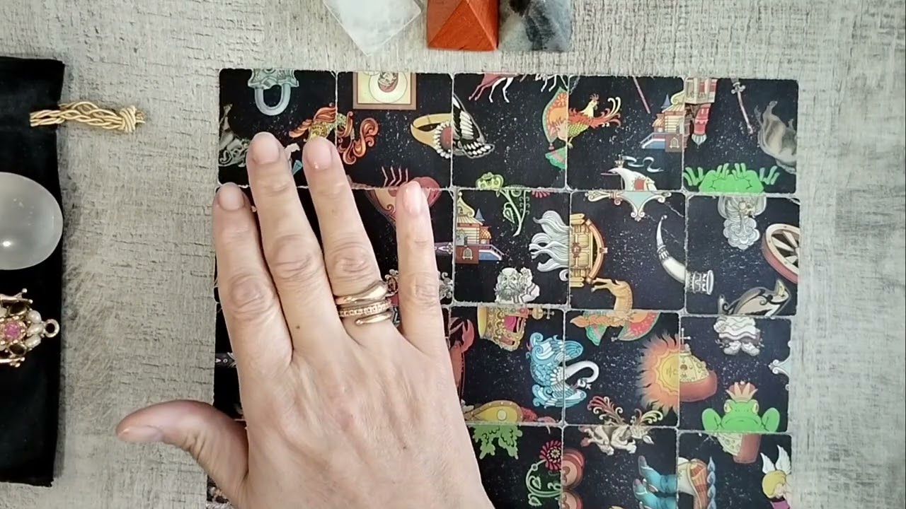 Старинный пасьянс 🔮Какие интересные события произойдут у Тебя сегодня ⁉️