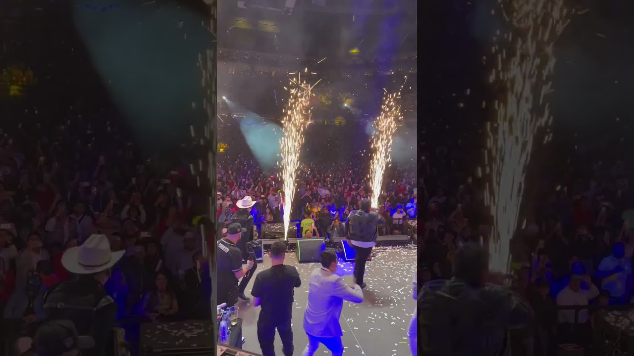 En vivo desde la Arena CDMX 😱🔥🔥(blin blin) #corridosfelices #marcaregistrada #blingbling #viral