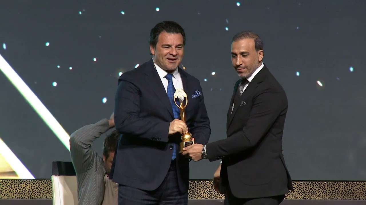 DR.BERK ÇAĞDAŞ - YILIN CEO'SU RENAULT MAİS