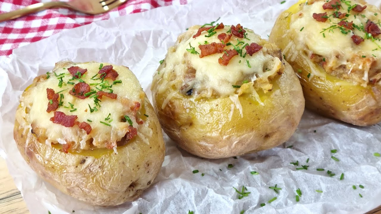 ¡Irresistiblemente fácil, sabroso y económico! Receta de Patatas (papas) rellenas de bacon y queso