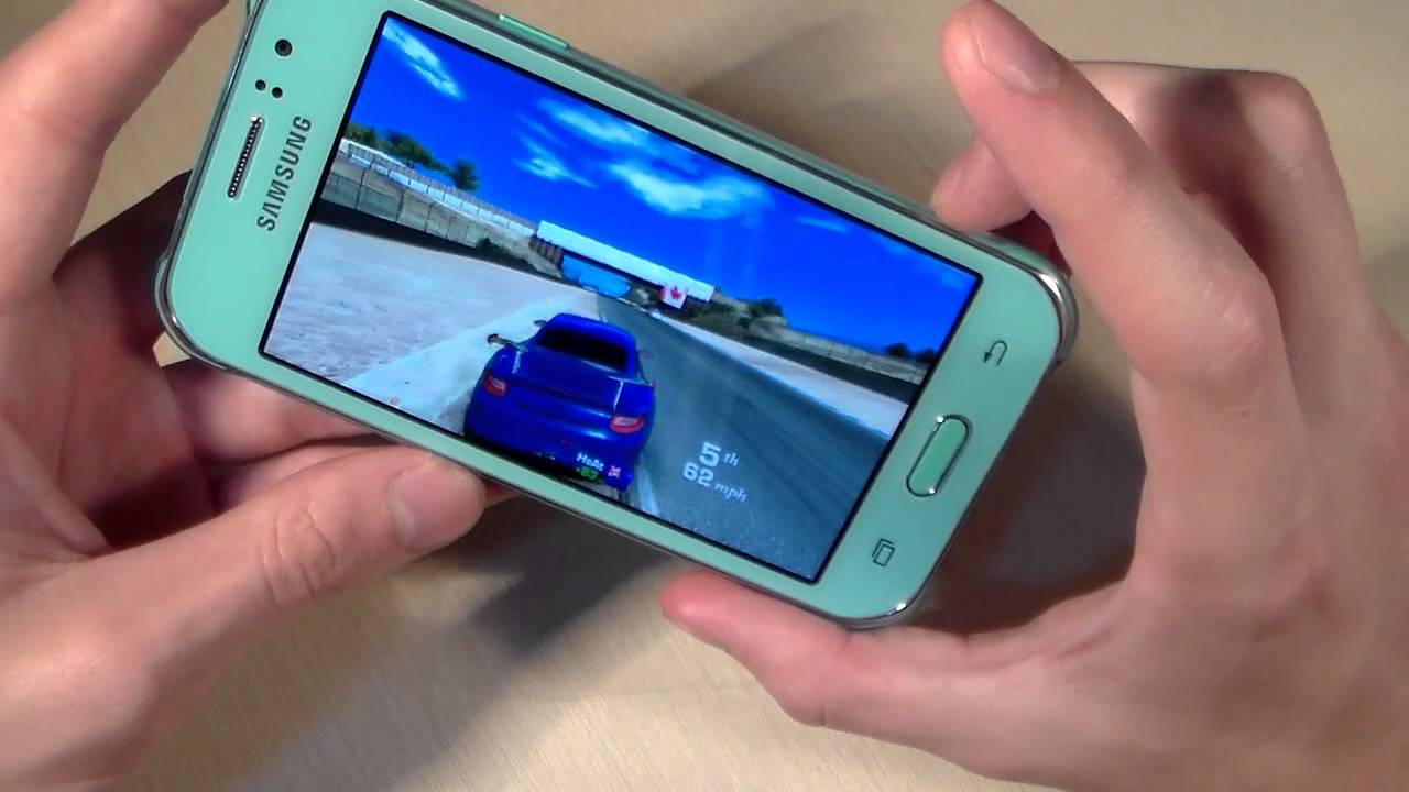 Игры на Samsung Galaxy J1 Ace (RealRacing3, DeadTrigger2, ClashOfClans)