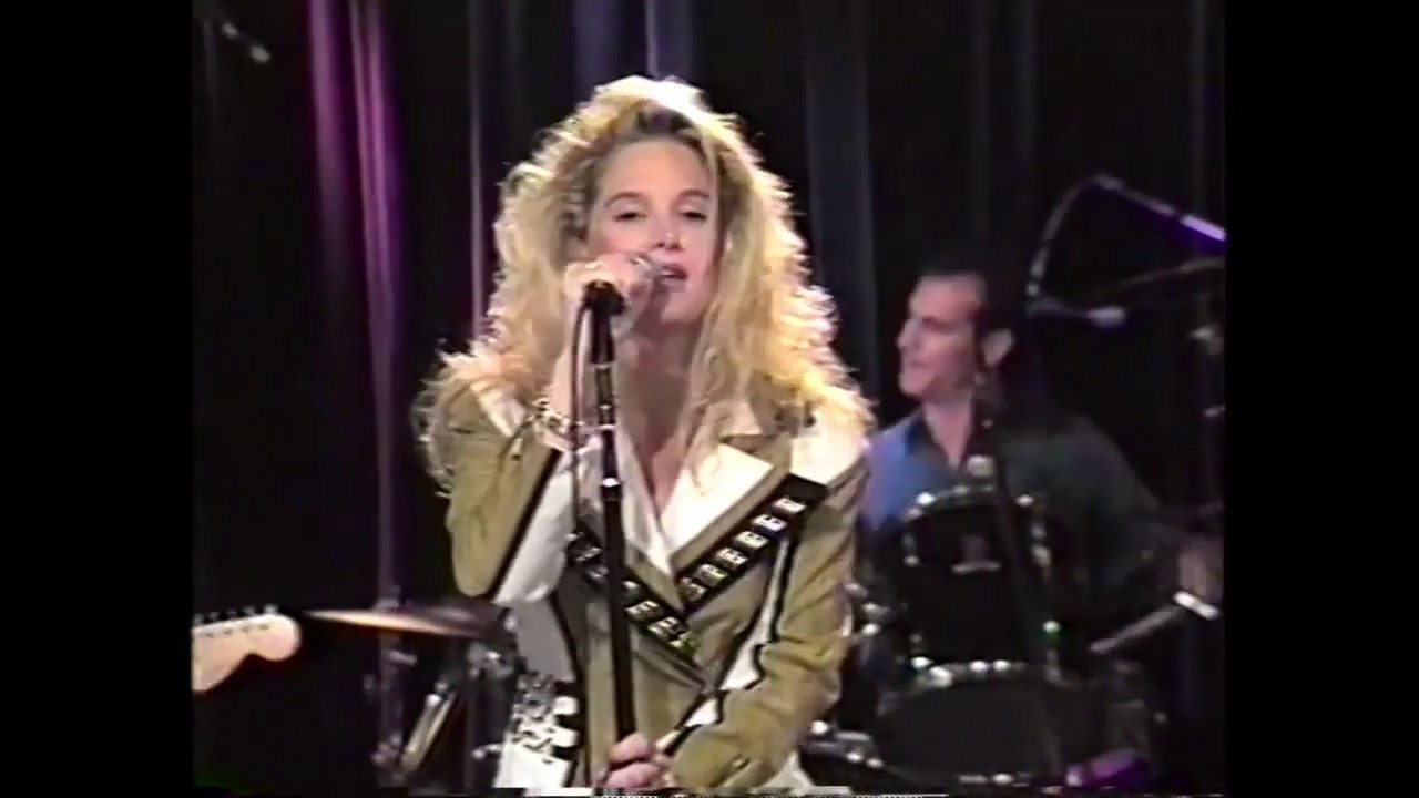 Fullhouse band   with Lynn Criteli More today I want you back