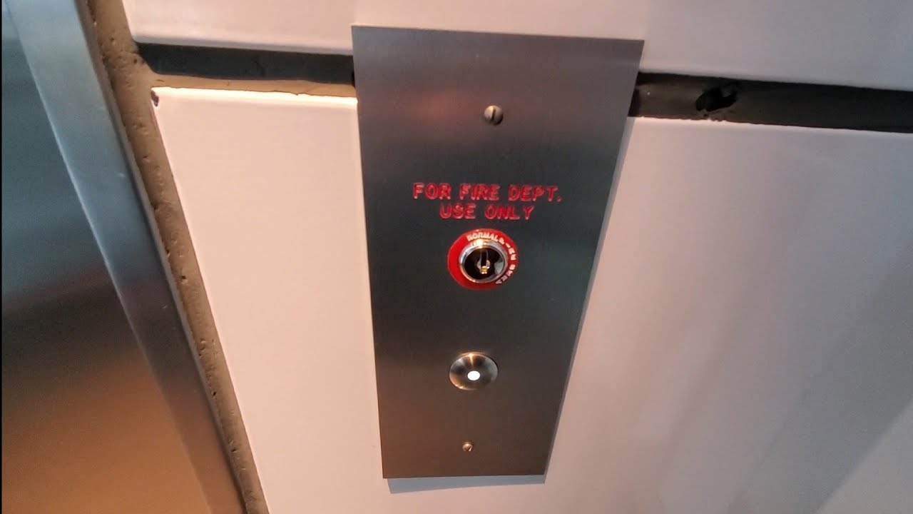 Thyssen Hydraulic Shuttle Elevator @ American Museum of Natural History, NYC, NY