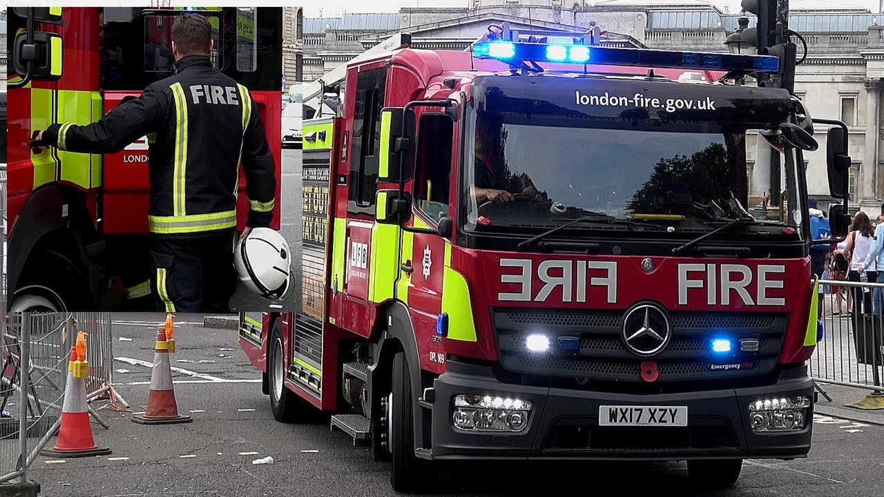 London Fire Brigade - (LFB) Arriving + Leaving Tesco After AFA Call Out