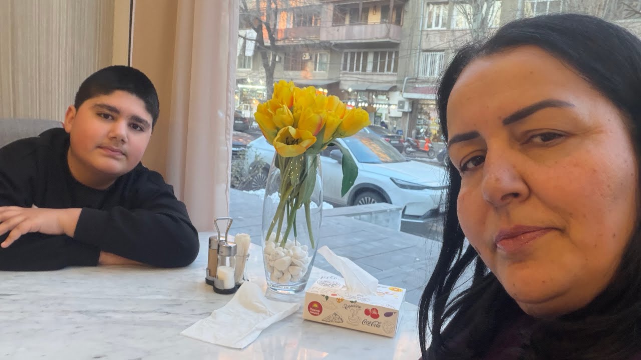 Էս ինչ սիրուն, էս ինչ լավն ես, իմ սիրելի գործերի մեջ եմ