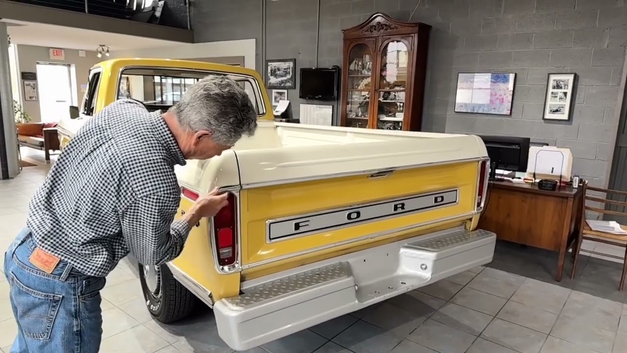 1973 Ford F-100 Pickup- walk around