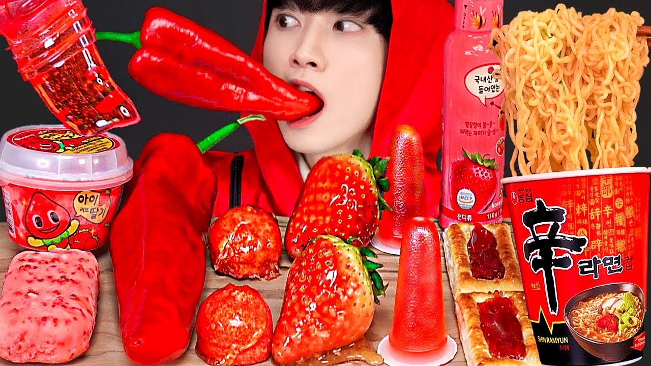 ASMR RED FOOD 빨간색 디저트 먹방 DESSERTS STRAWBERRY ICE CREAM HONEY JELLY CANDY MUKBANG EATING SOUNDS