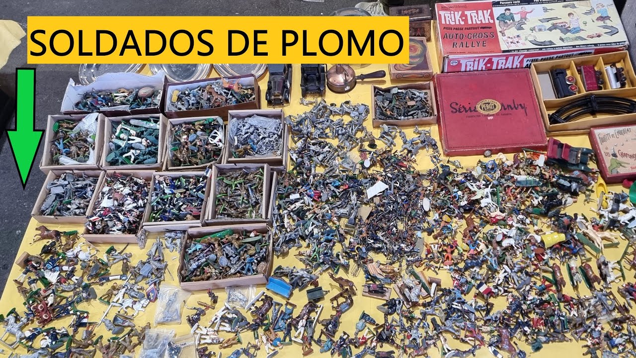 COLECCIÓN DE SOLDADOS DE PLOMO Y DE LIBROS DEDICADOS... EN EL MERCADO DE 