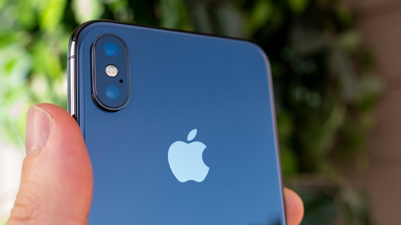 iPhone X in 2020 - Worth It?