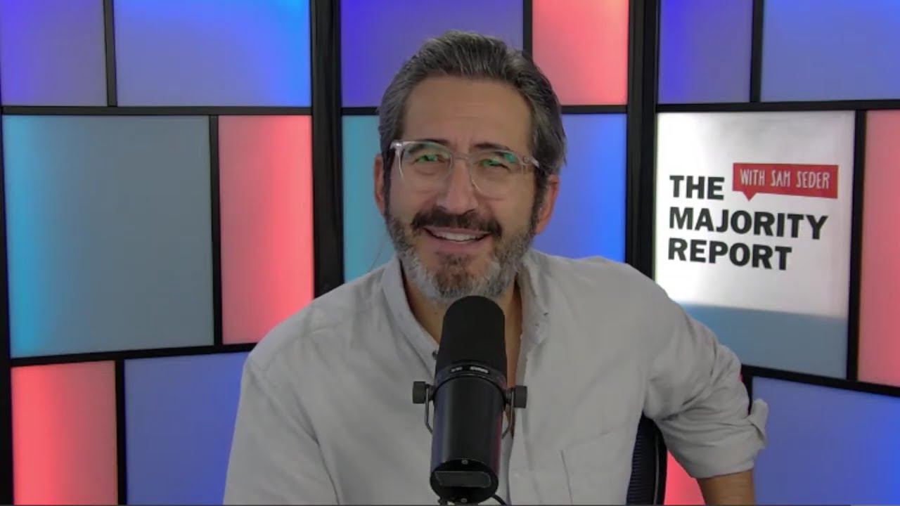 Христо-фашистский теневой президент Трампа с Энди Кроллом | MR Live
