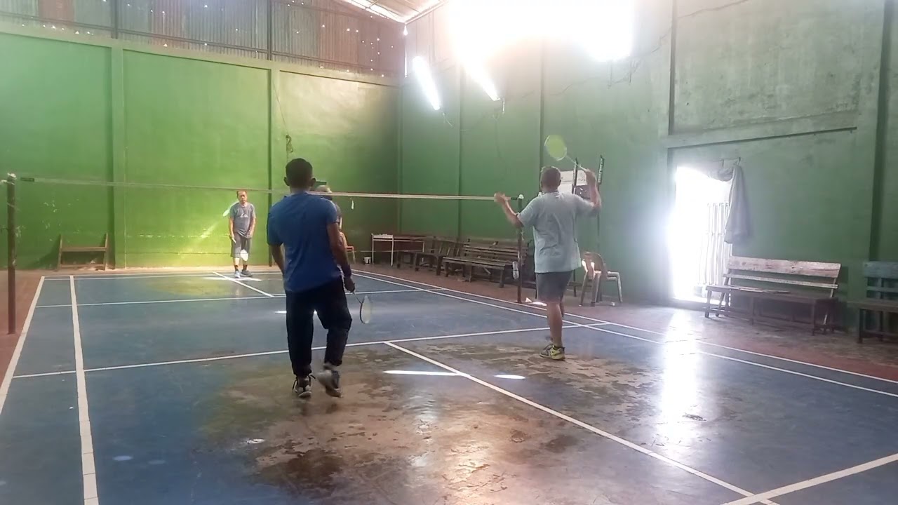 Adhe/Fajar VS Rido/Warno