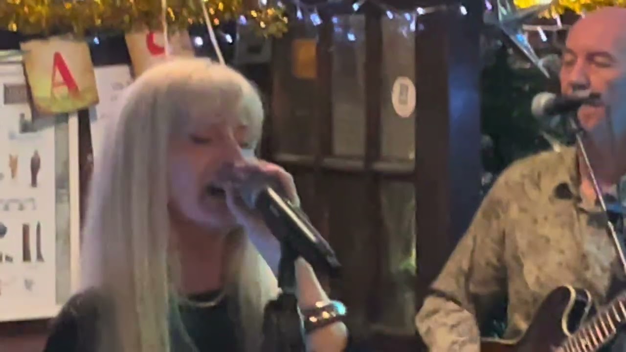The White Horse Pub Harborne Walter Smitty Band 29th November at 2117  2025