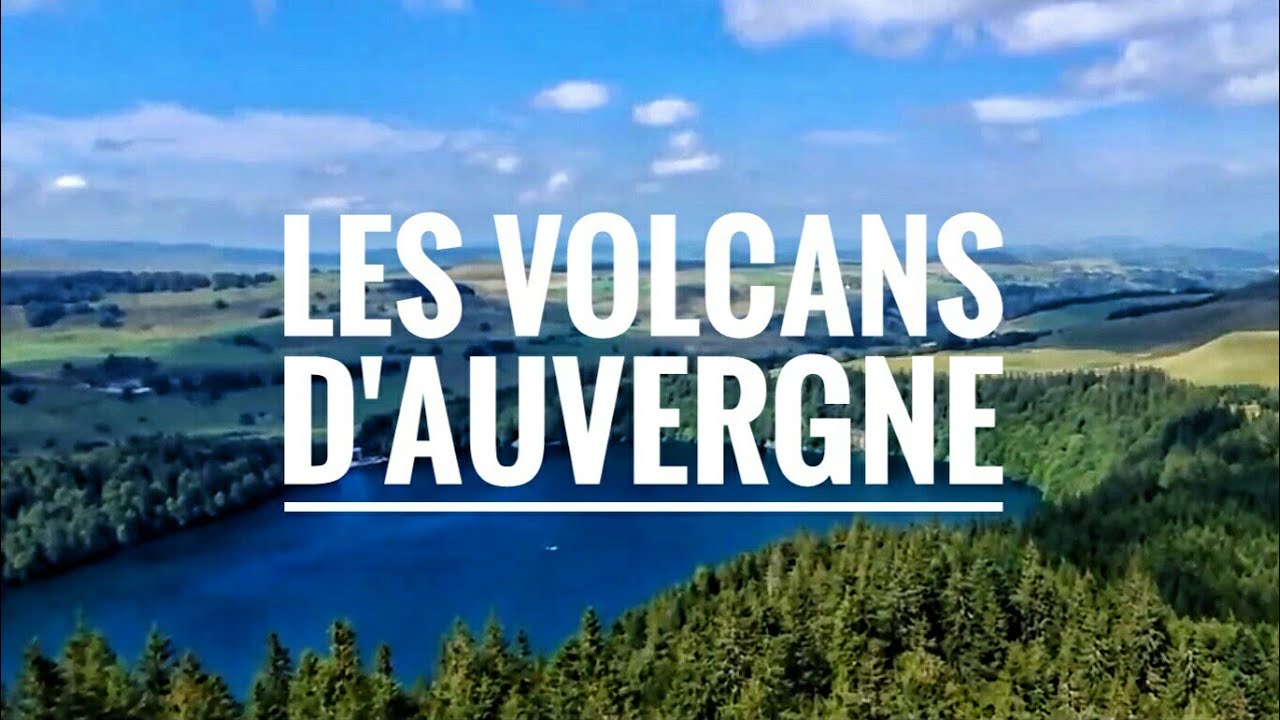 Survol en drone des volcans d'Auvergne