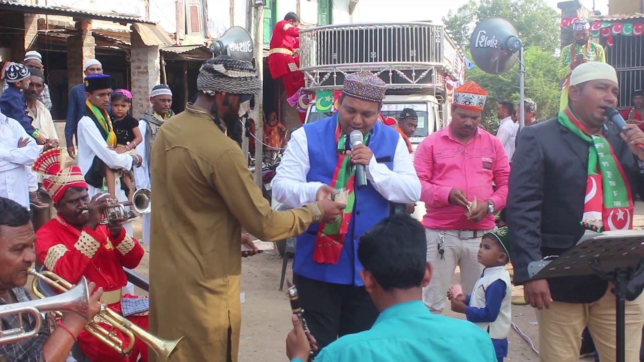 Qawwali Shahe Madina Shahe Do Aalam By Shamshad Band Sinor