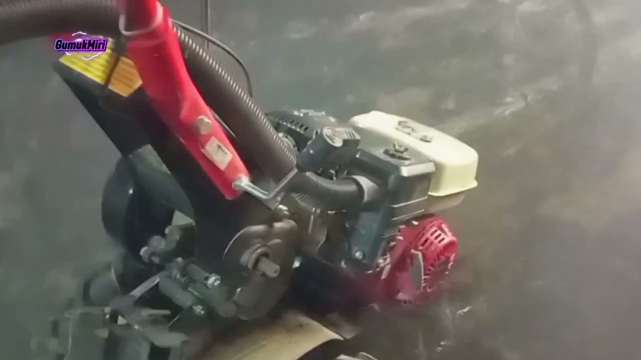 MENGGANTI OLI MESIN DAN OLI GARDAN PADA MESIN CULTIVATOR QUICK CAKAR BAJA 