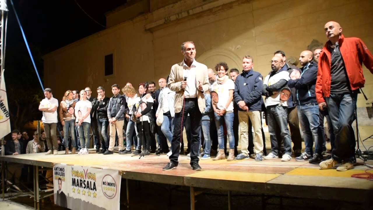 Maurizio Santangelo alla chiusura della campagna elettorale di Antonio Angileri M5S