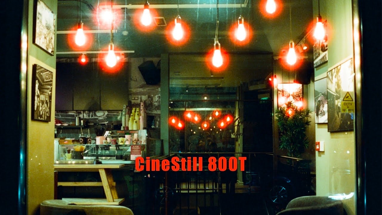 CineStill 800T in London | Leica M-A & Voigtlander 35mm f/1.4