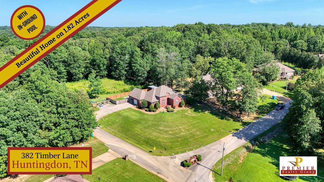 Beautiful Home on 1.82 Acres w/In-Ground Pool in Huntingdon, TN