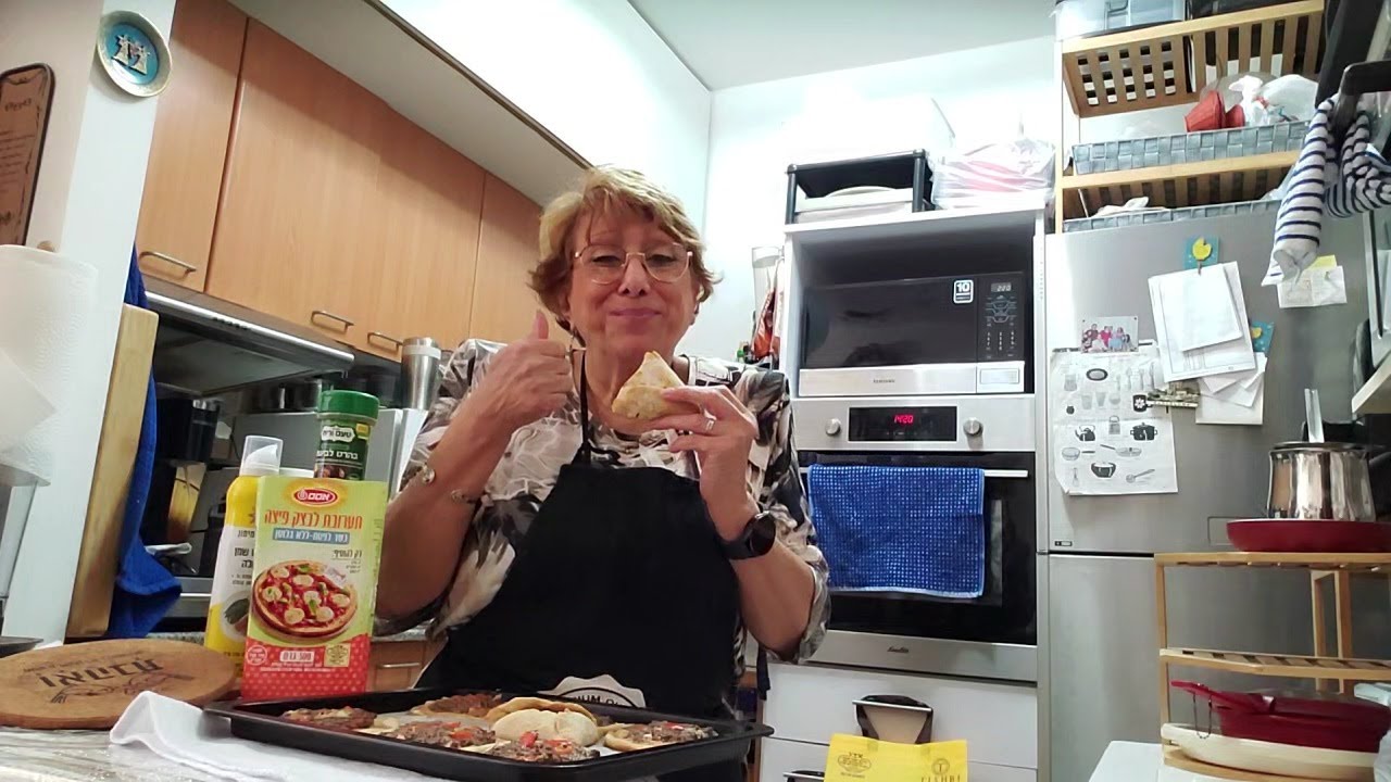 Mini sfijas-empanadas arabi de carne y mini pizza casher-pesaj caseras  אמפנדס ערבי מילוי בשר כשר