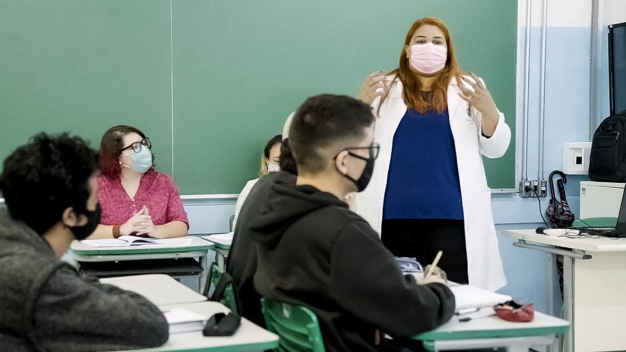 Novo Ensino Médio: Formação continuada é chave para enfrentar as defasagens