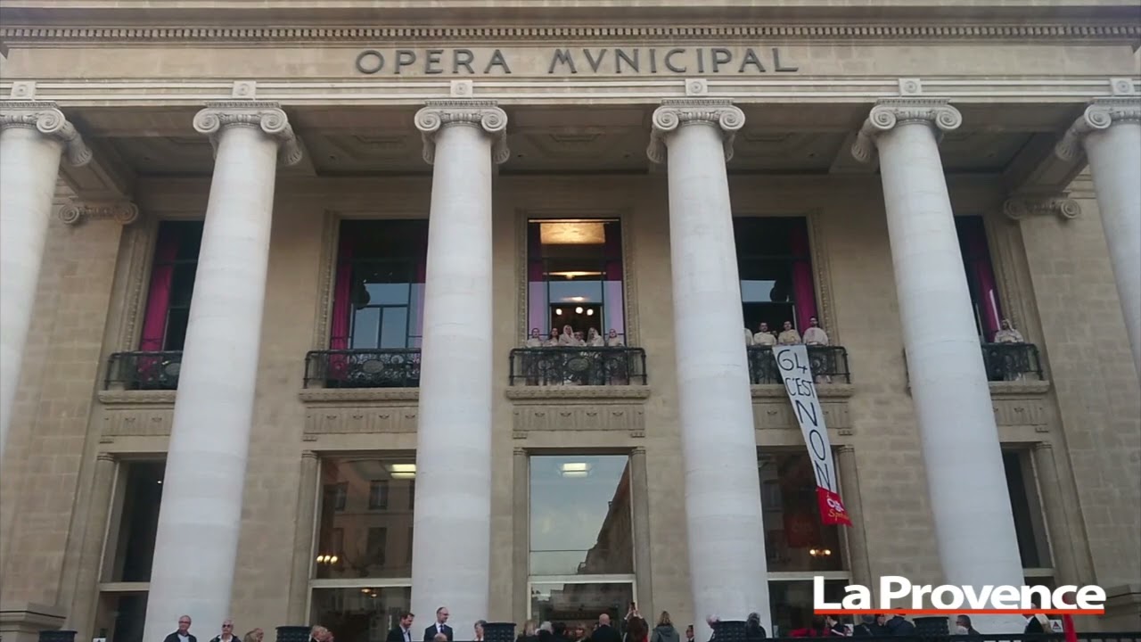 Marseille : le choeur de l'Opéra chante contre la réforme des retraites