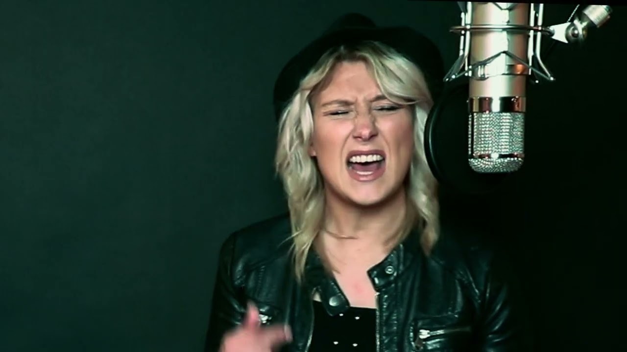 Verdammt ich lieb dich ' cover Laura Abele