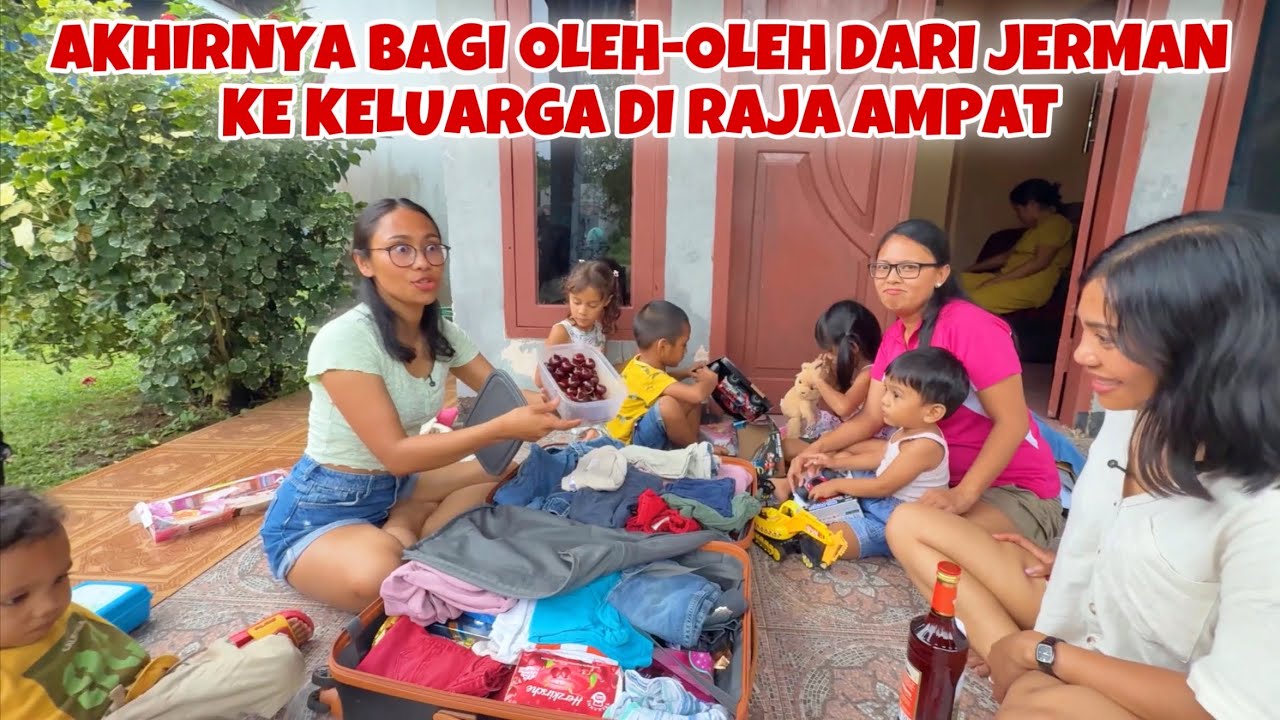 BUKA OLEH-OLEH DARI JERMAN BUAT KELUARGAKU DI RAJA AMPAT