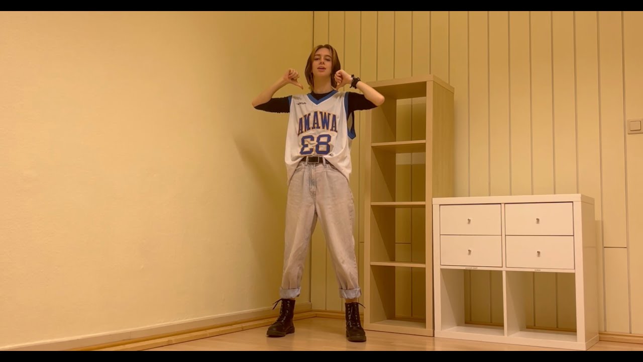 Movin' Me (Mirrored)