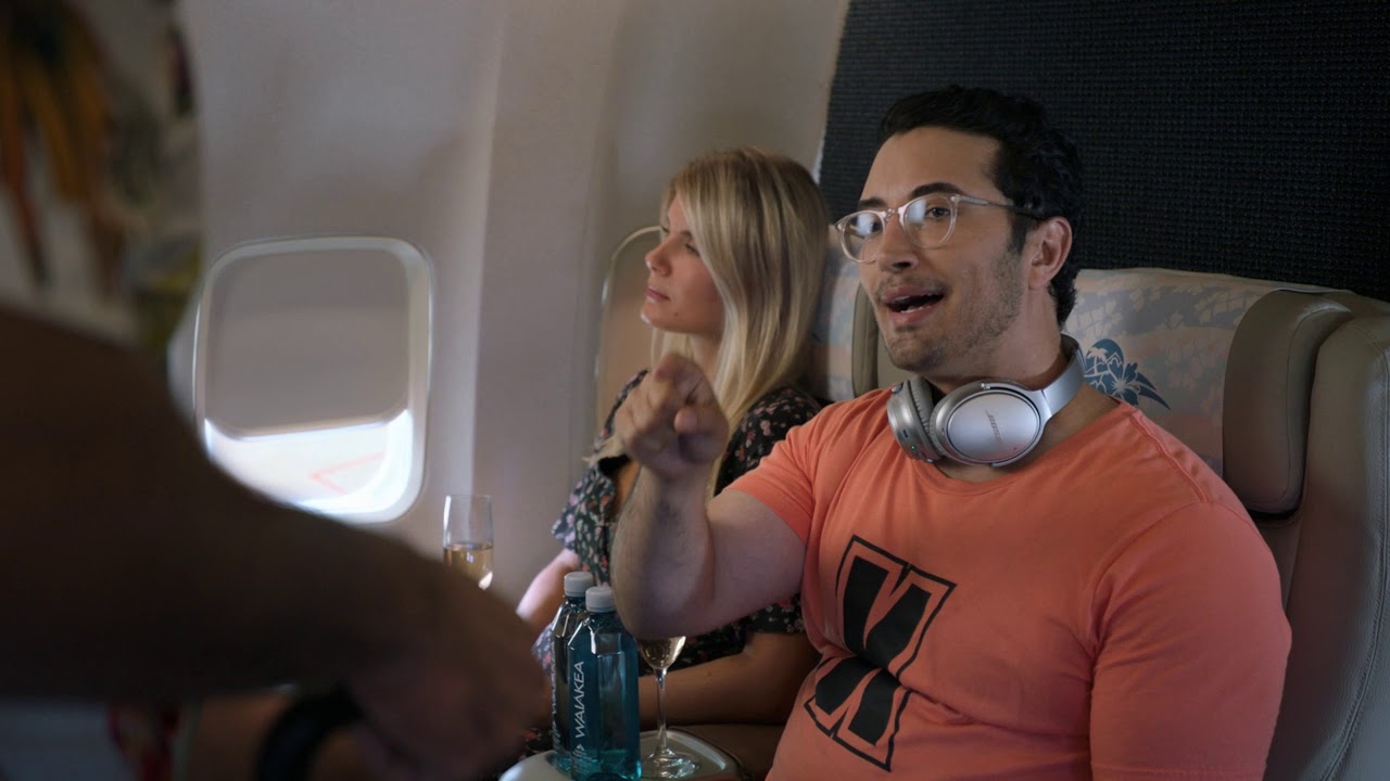 Silicon Valley S06E05 - Dinesh and Gabe on the plane